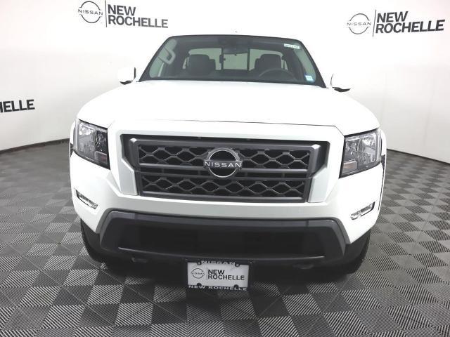 Photo of 2024 Glacier White Nissan Frontier