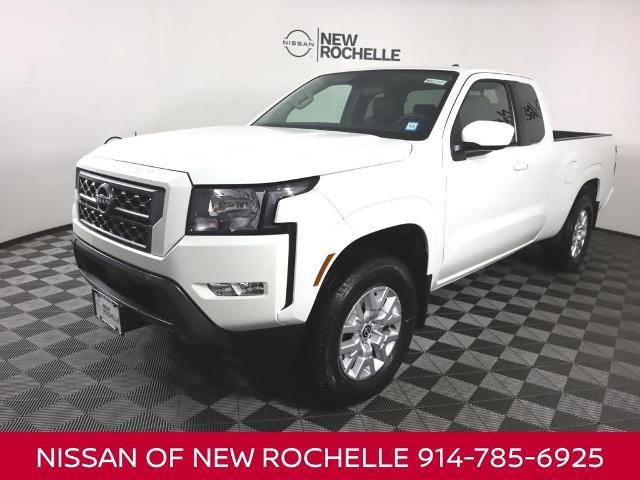 Photo of 2024 Glacier White Nissan Frontier