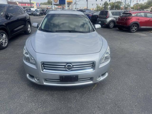 Photo of 2014 Brilliant Silver Metallic Nissan Maxima