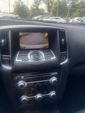 Photo of 2014 Brilliant Silver Metallic Nissan Maxima