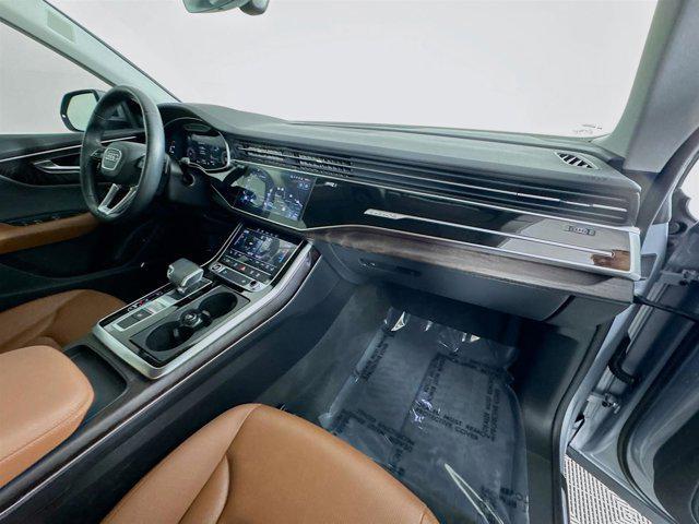 Photo of 2022 -Select- Audi Q8