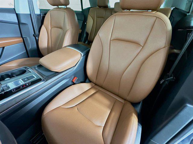 Photo of 2022 -Select- Audi Q8