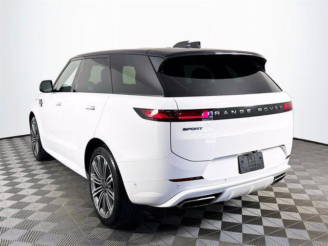 Photo of 2024 White Land Rover Range Rover Sport