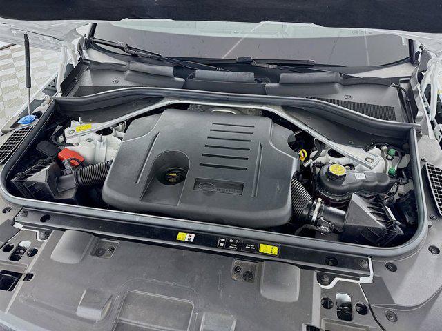 Photo of 2024 White Land Rover Range Rover Sport