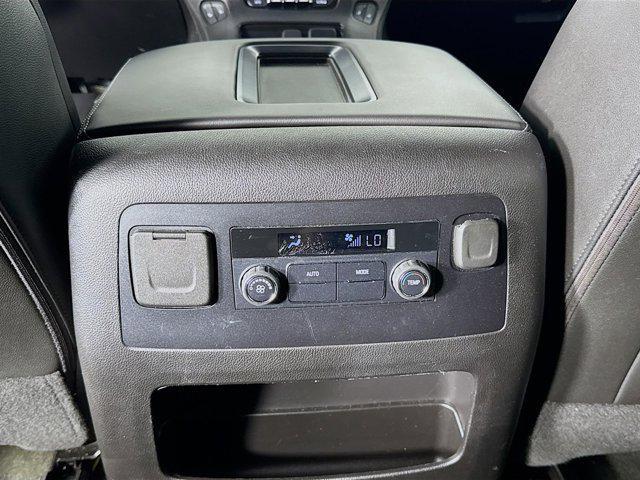 Photo of 2018 Blue Velvet Metallic Chevrolet Tahoe