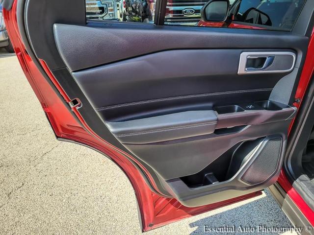 Photo of 2020 Rapid Red Metallic Tinted Clearcoat Ford Explorer