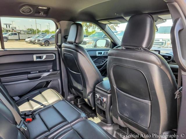 Photo of 2020 Rapid Red Metallic Tinted Clearcoat Ford Explorer