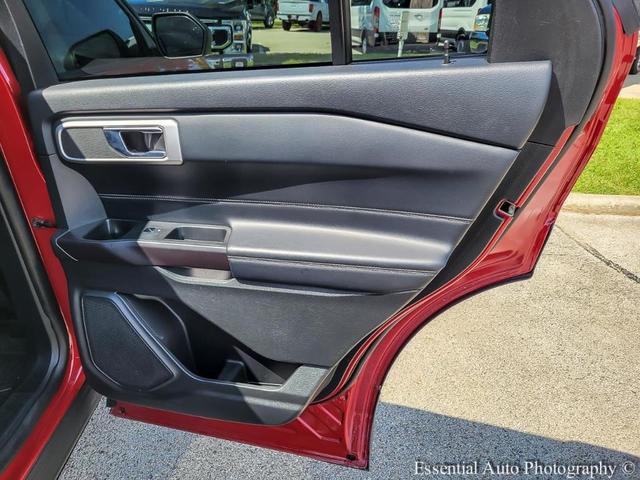 Photo of 2020 Rapid Red Metallic Tinted Clearcoat Ford Explorer