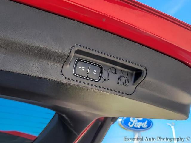 Photo of 2020 Rapid Red Metallic Tinted Clearcoat Ford Explorer