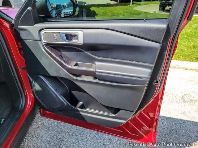 Photo of 2020 Rapid Red Metallic Tinted Clearcoat Ford Explorer