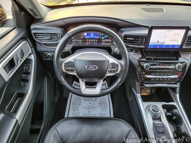 Photo of 2022 Green Ford Explorer
