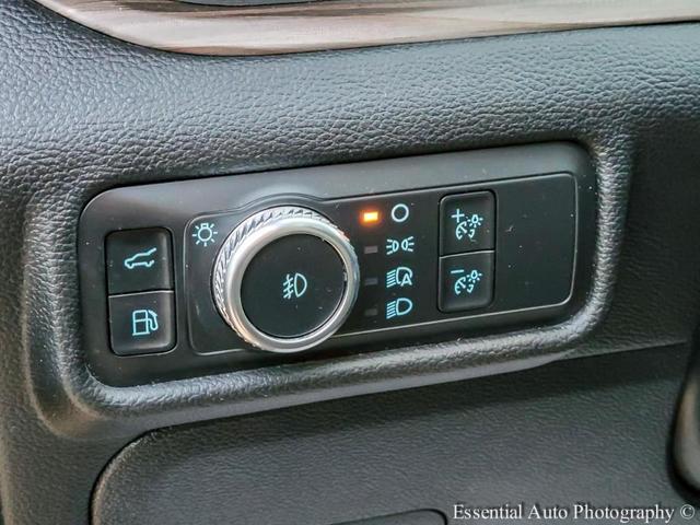 Photo of 2022 Green Ford Explorer