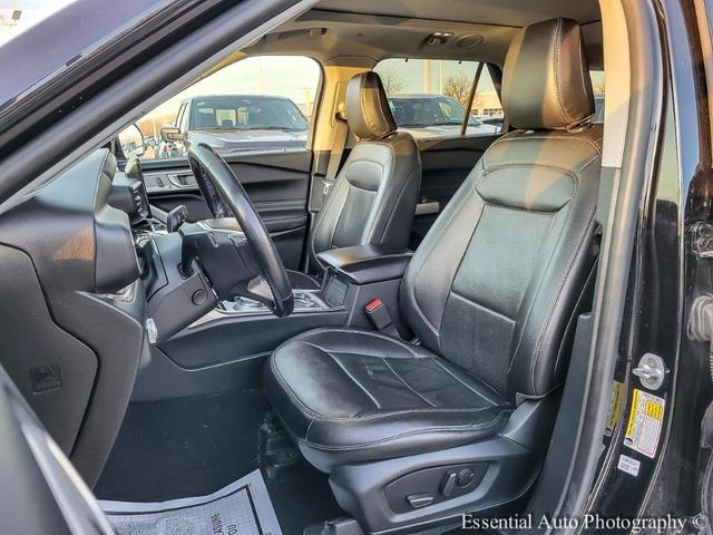 Photo of 2022 Green Ford Explorer