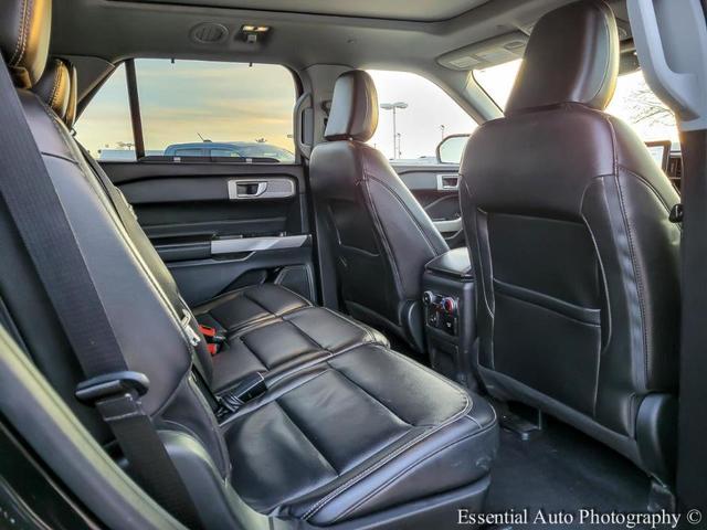 Photo of 2022 Green Ford Explorer