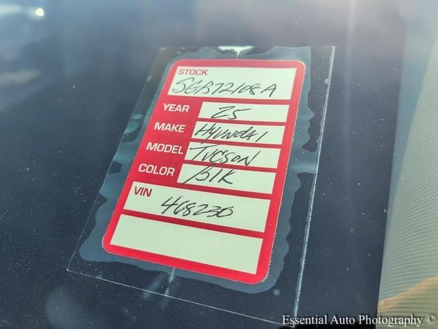 Photo of 2025 Phantom Black Hyundai TUCSON