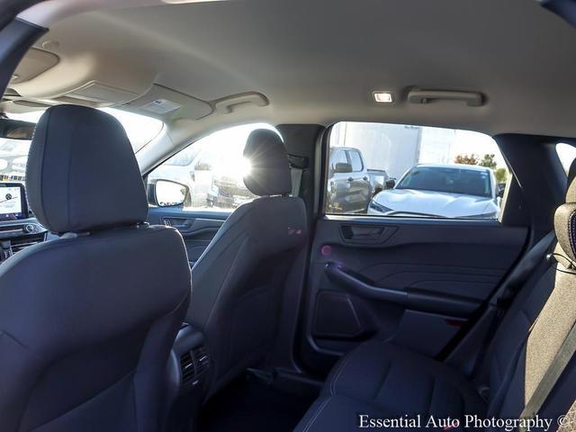 Photo of 2025 Carbonized Gray Metallic Ford Escape