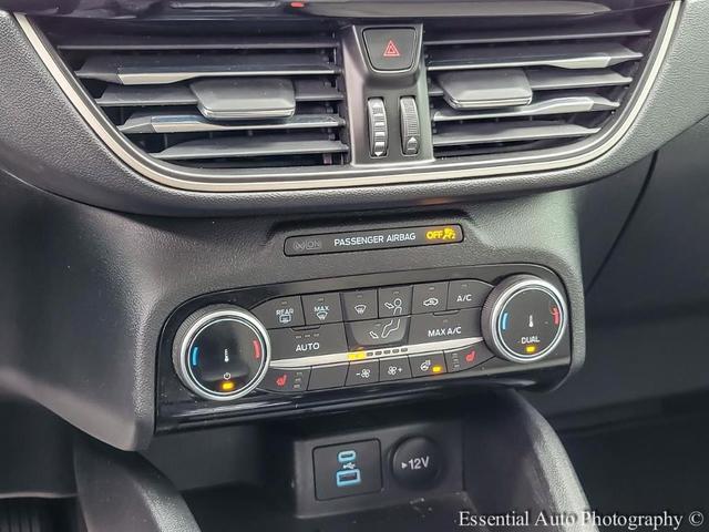 Photo of 2022 Black Ford Escape