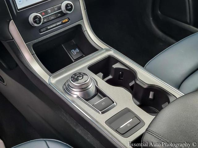 Photo of 2023 Black Ford Edge