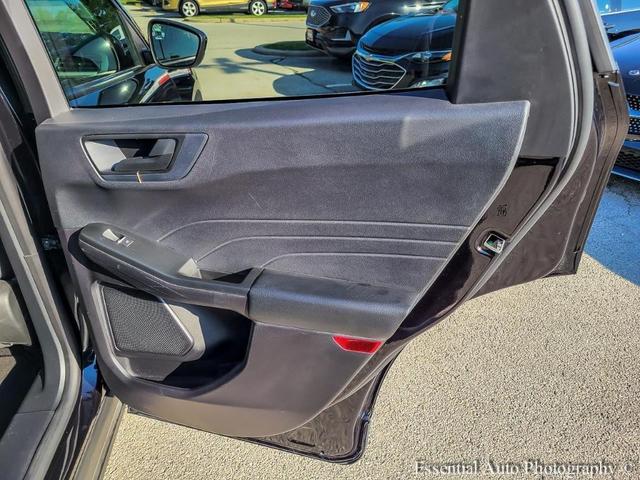 Photo of 2022 Agate Black Metallic Ford Escape