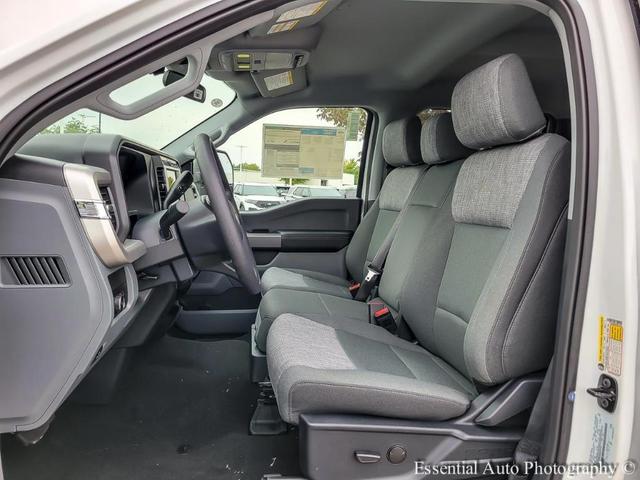 Photo of 2025 White Ford F-250