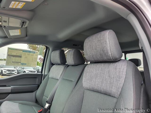 Photo of 2025 White Ford F-250