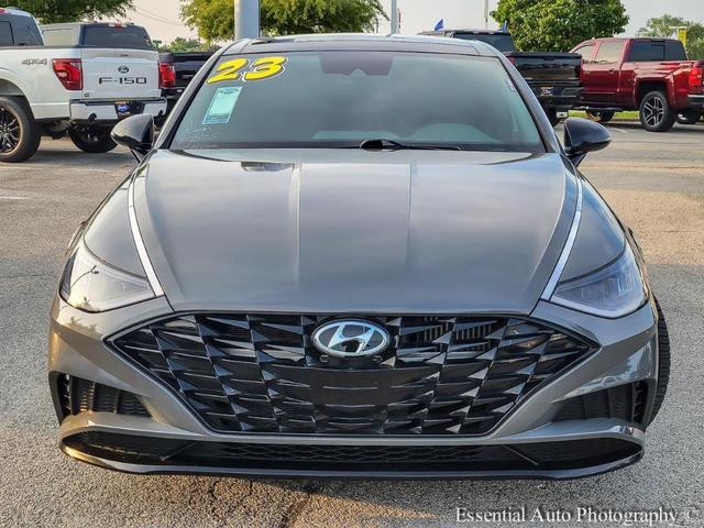 Photo of 2023 Hampton Gray Hyundai SONATA