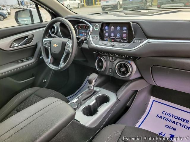 Photo of 2022 Summit White Chevrolet Blazer