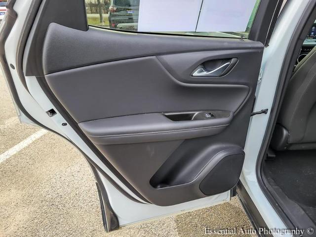 Photo of 2022 Summit White Chevrolet Blazer