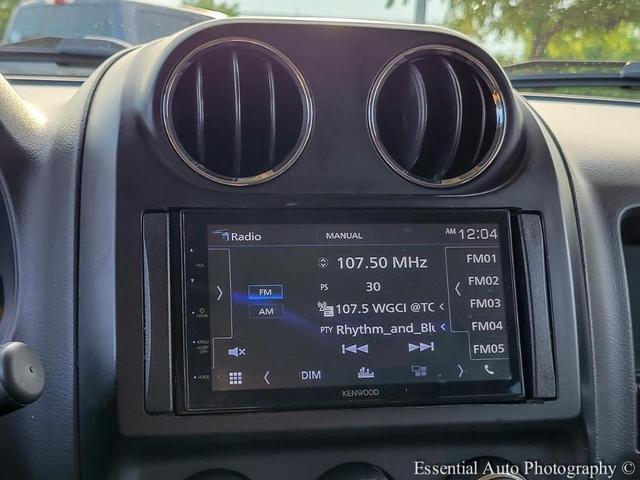 Photo of 2014 Black Clearcoat Jeep Patriot