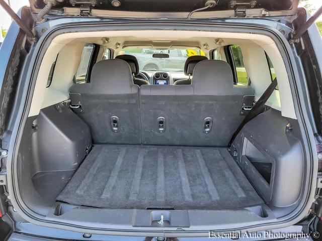 Photo of 2014 Black Clearcoat Jeep Patriot