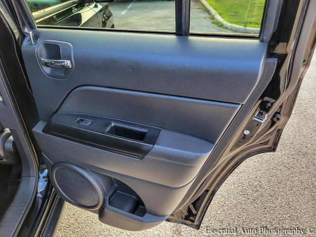 Photo of 2014 Black Clearcoat Jeep Patriot