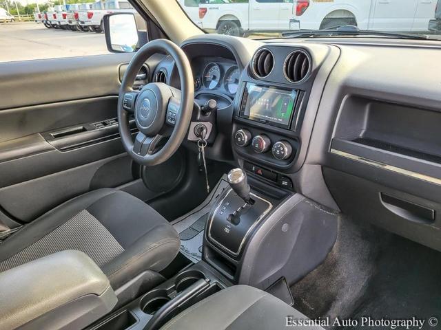 Photo of 2014 Black Clearcoat Jeep Patriot