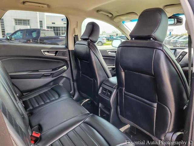Photo of 2023 Black Ford Edge