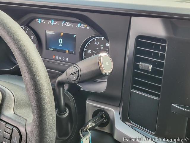 Photo of 2025 White Ford F-250