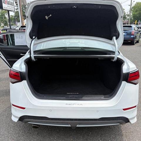 Photo of 2021 Aspen White Nissan Sentra