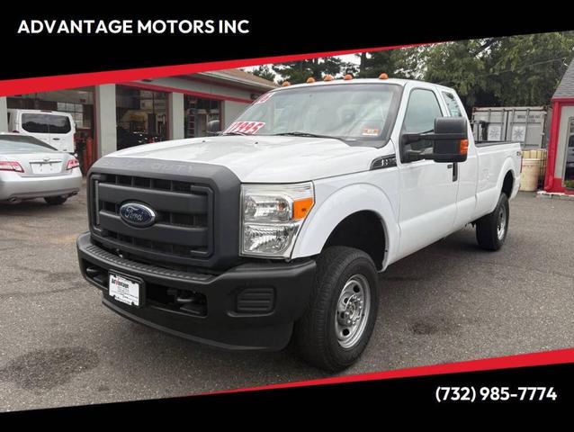 Photo of 2016 Oxford White Ford F-250