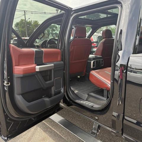 Photo of 2022 Agate Black Ford F-350