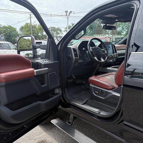 Photo of 2022 Agate Black Ford F-350