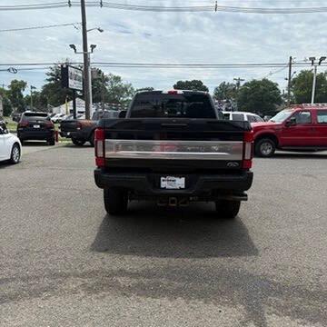 Photo of 2022 Agate Black Ford F-350