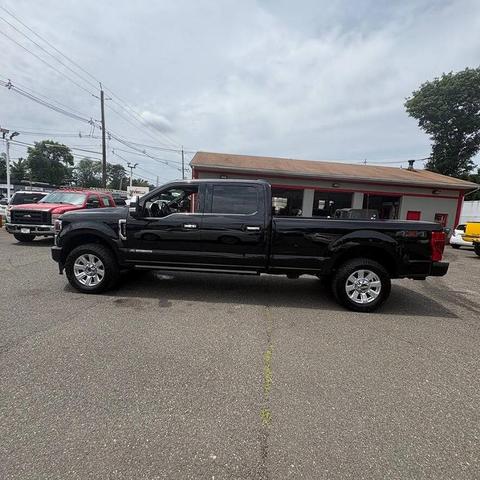 Photo of 2022 Agate Black Ford F-350