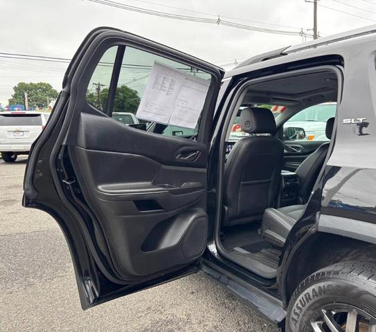 Photo of 2017 Ebony Twilight Metallic GMC Acadia