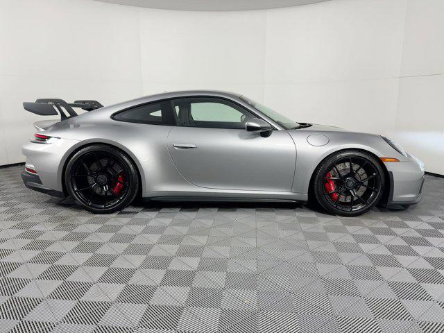 Photo of 2022 Silver Porsche 911