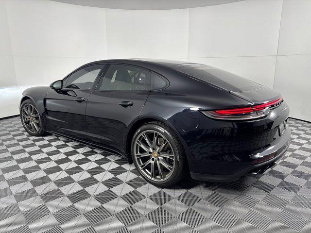 Photo of 2023 Jet Black Metallic Porsche Panamera