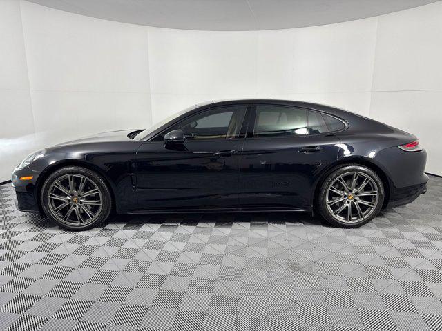 Photo of 2023 Jet Black Metallic Porsche Panamera