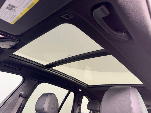 Photo of 2022 Jet Black BMW X5
