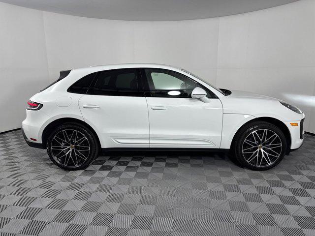 Photo of 2025 White Porsche Macan