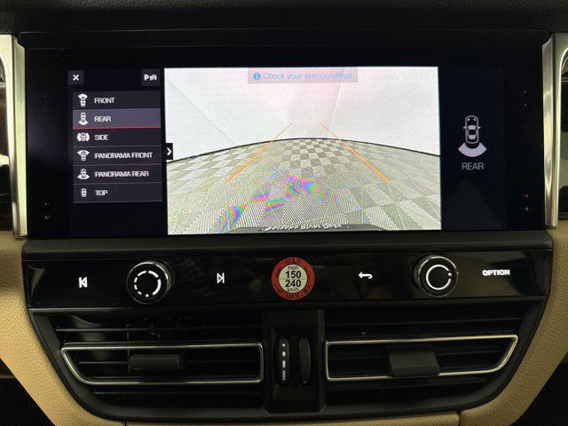 Photo of 2025 White Porsche Macan