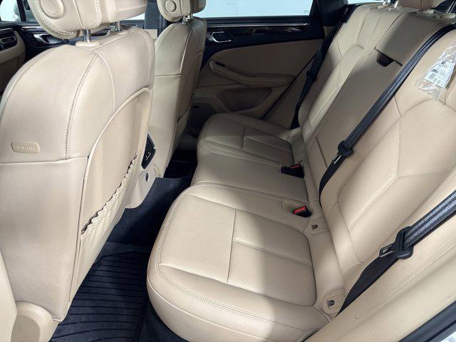 Photo of 2025 White Porsche Macan