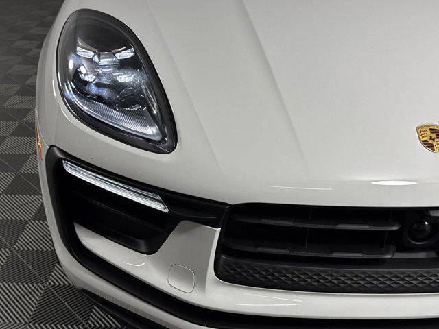Photo of 2025 White Porsche Macan