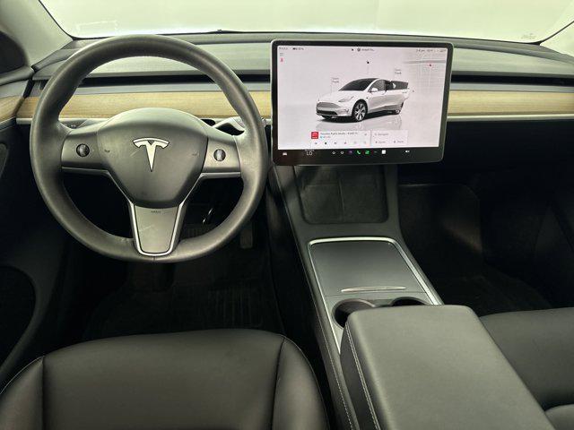 Photo of 2023 Pearl White Multi-Coat Tesla Model Y